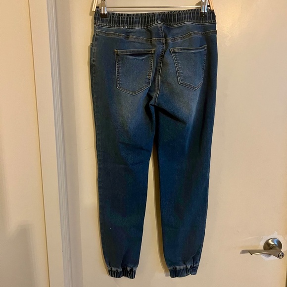 Jogging Style Jeans - Picture 6 of 6